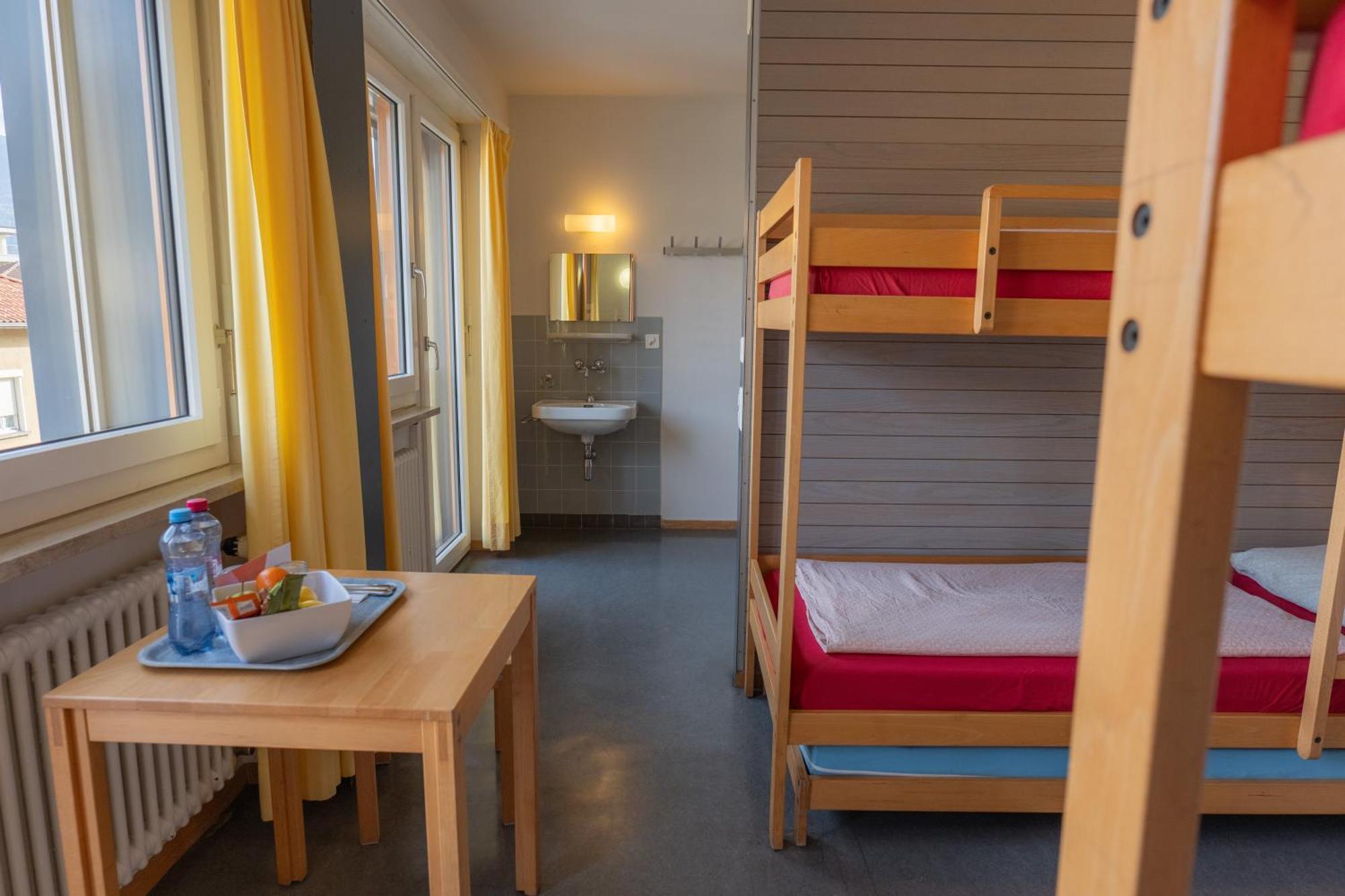 Locarno Youth Hostel Eksteriør bilde